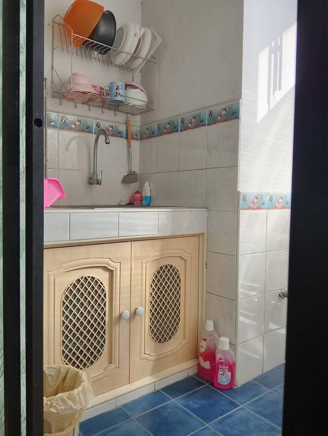 ขายคอนโดใจกลางเมือง 10 นาทีถึงรถไฟฟ้าใต้ดิน ลาดพร้าว สนใจติดต่อ 0981655428 5