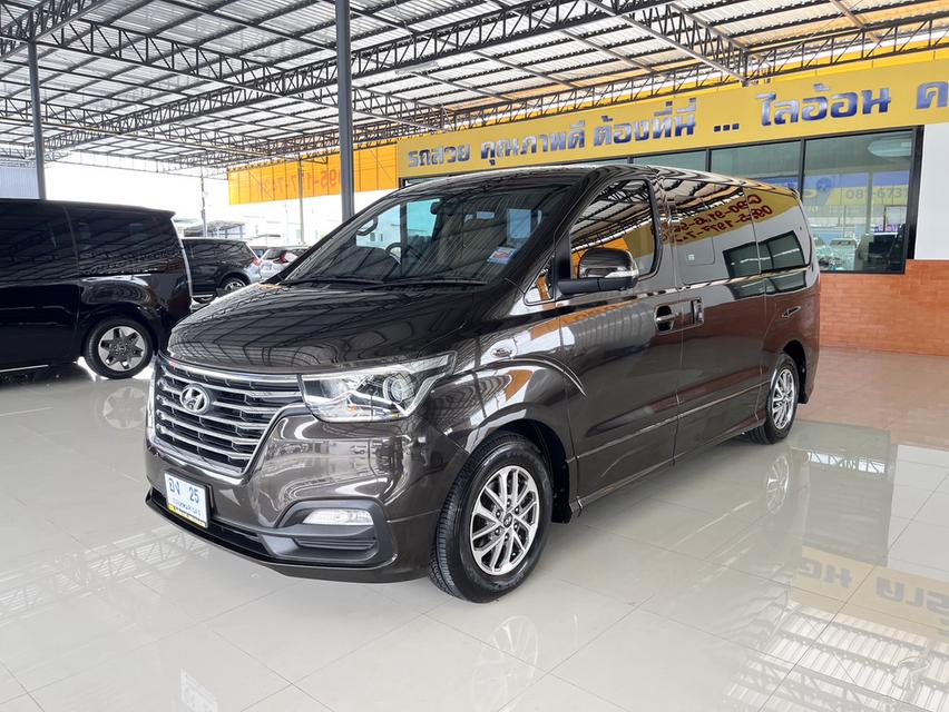 Hyundai H-1 2.5 Deluxe (ปี 2020) Wagon AT