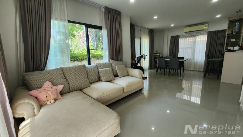 Listing No. 68010088 : ขายบ้านเดี่ยว 2 ชั้น หลังริมติดสโมสร บนที่ดินขนาด 56  ตร.ว. พื้นที่ใช้สอย 225 ตร.ม. โครงการ Centro บางนา-กิ่งแก้ว สมุทรปราการ 7