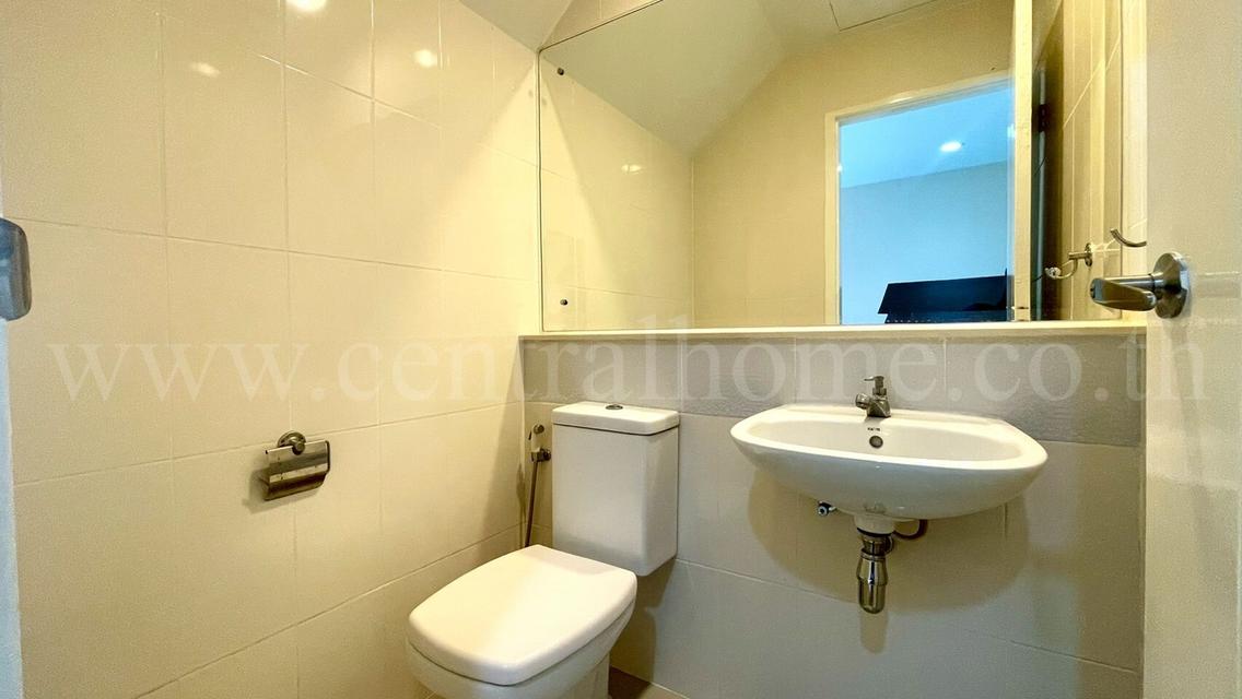 ทาวน์โฮม 3 ชั้น บ้านกลางเมือง รัตนาธิเบศร์ รีโนเวทใหม่ พร้อมอยู่ 6