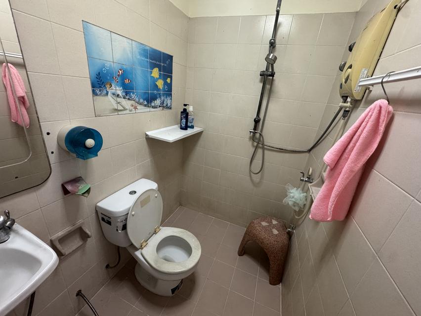 ขายด่วน! ทาวน์เฮ้าส์/บ้านแถว 2 ชั้น มีห้องน้ำ 2 ห้อง ฟังก์ชันใช้งานลงตัว ราคาถูก ขายจริง มีความตั้งใจขาย ทำเลดี ใกล้สนามบินสุวรรณภูมิ การเดินทางสะดวก 7