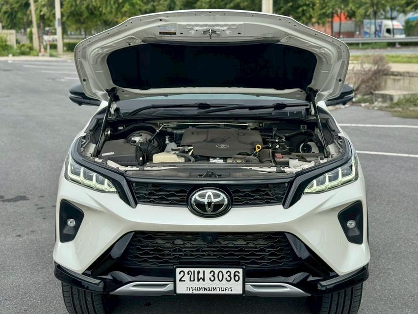 TOYOTA FORTUNER Wagon 4dr Legender 7st Auto 6sp RWD 2.8DCT 2WD Y2022 18