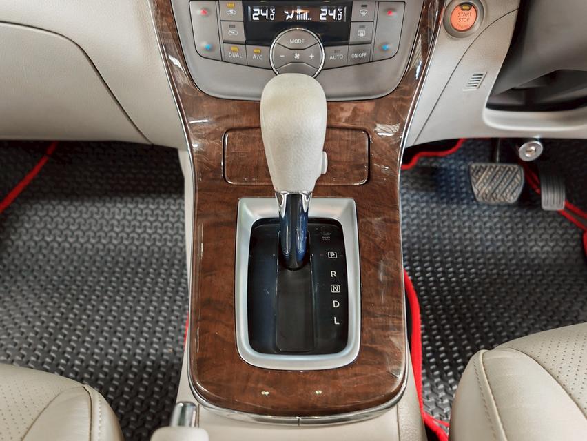 2015 NISSAN SYLPHY 1.6V 8