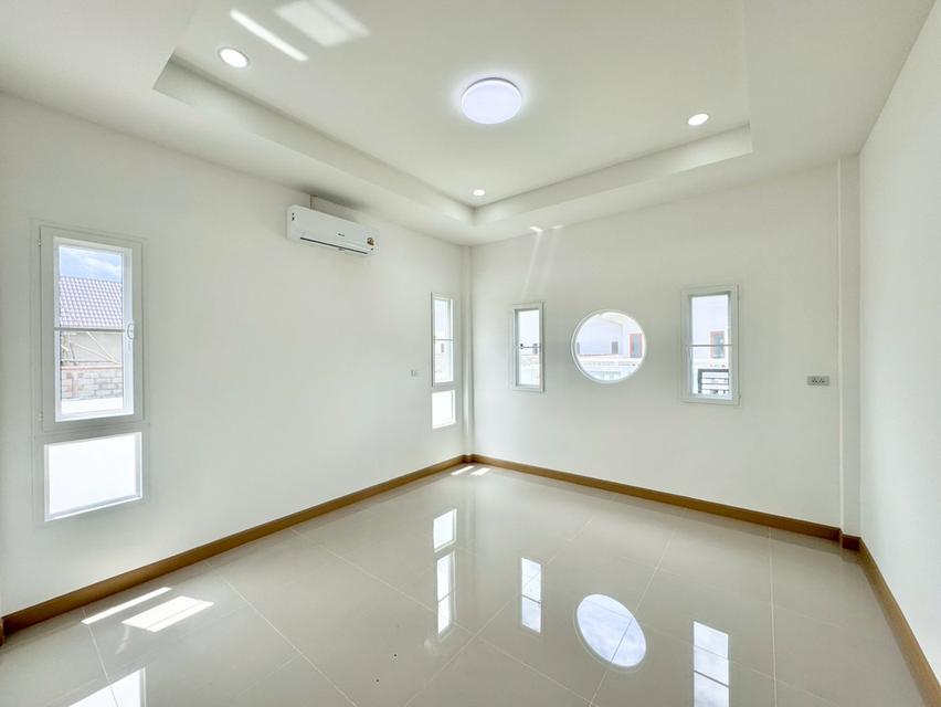 🏡 บ้านนอกโครงการที่ดินกว้าง 3 นอน 2 น้ำ ใกล้โรงเรียนนานาชาติ 2.88 ล้าน ฟรีโอน!! 🔑 3