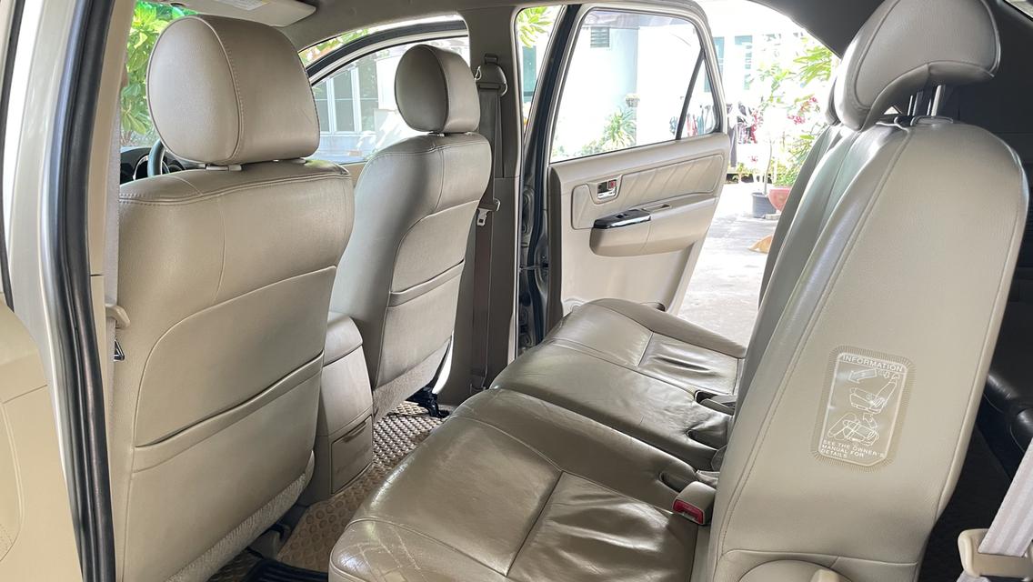 Toyota Fortuner ปี2008 10