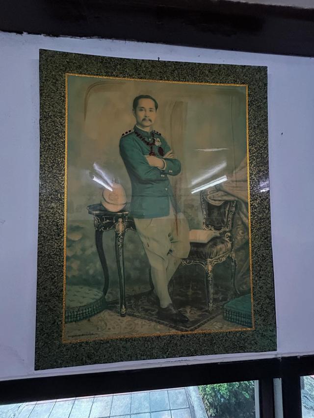 ภาพรัชกาลที่ 5 พร้อมกรอบไม้