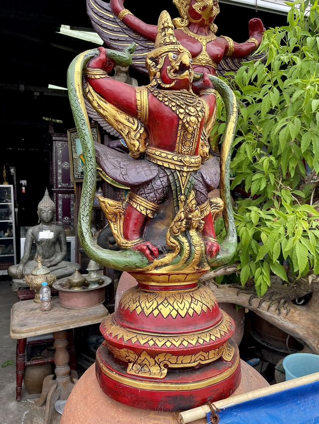 พญาครุฑยุดนาค ครุฑตั้งโต๊ะบูชา พญาครุฑจับนาค ขนาดสูง80ซม