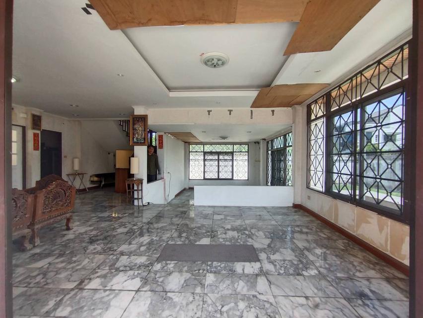 ขายบ้านเดี่ยว 2 ชั้นนอกโครงการ ใจกลาง ถนนเพชรเกษม(ซอยเพชรเกษม 68)บ้านหลังมุมติดถนนซอย ขนาด 214 ตารางวา 6