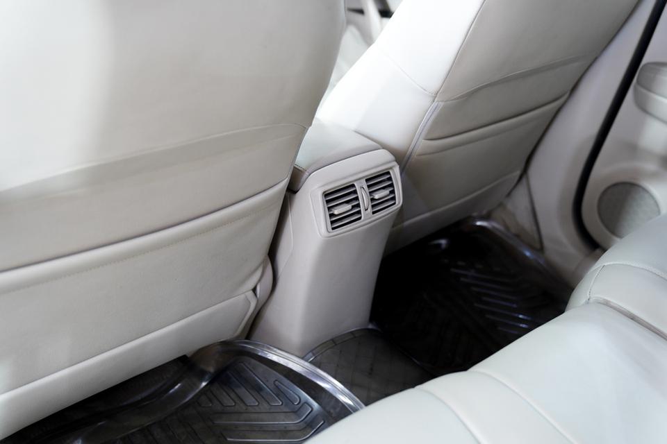 NISSAN XTRAIL 2.0 S AT ปี2015  17