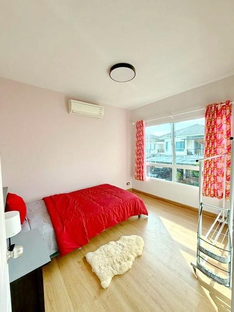 ถนนวิชิตสงคราม ตลาดกะทู้ 900 ม น้ำตกกะทู้ 1.9 กม. ให้เช่าบ้าน กะทู้ ป่าตอง (ภูเก็ต) 3นอน 158 ตร.ม.40 ตร.วา. 4