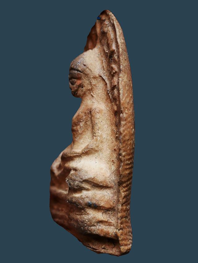 พระรอด ลำพูน พิมพ์ใหญ่....เก่า เดิมๆ 5