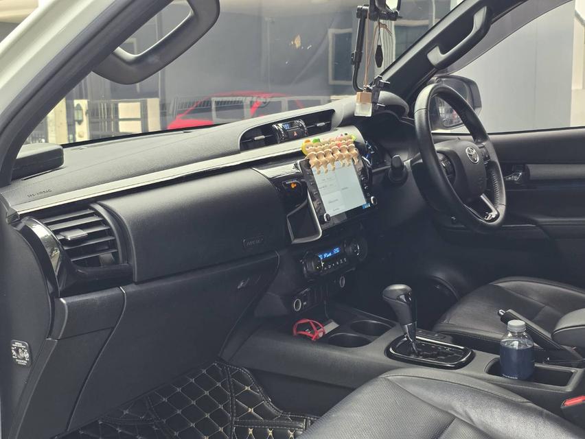 เจ้าของขายเอง Toyota Hilux Revo Rocco 2.4AT 2023 13