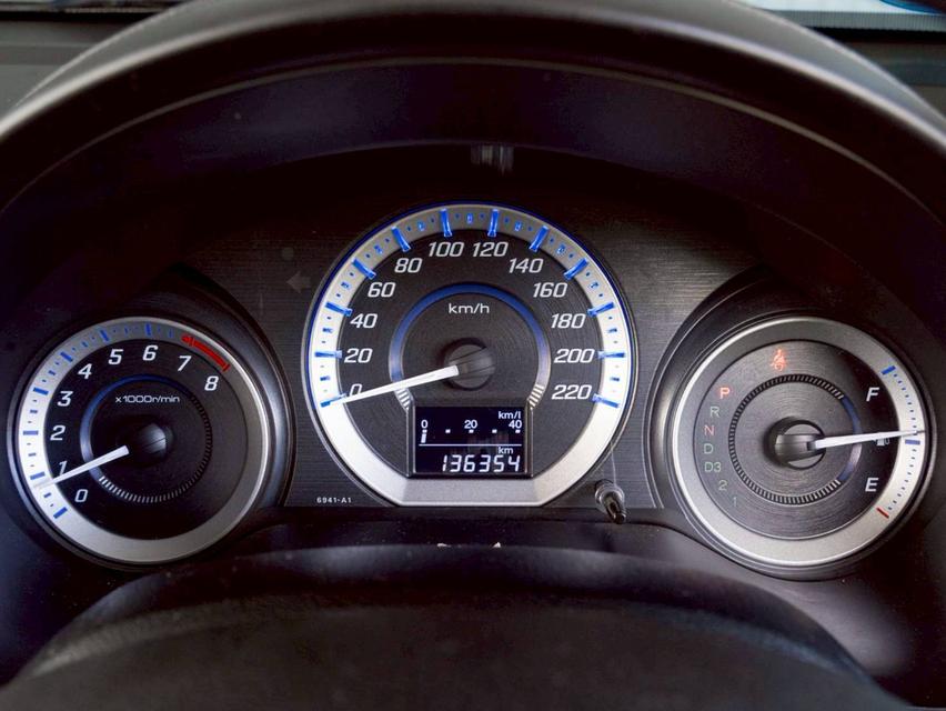 HONDA CITY 1.5V ปี จด 2013 ประกันเครื่องเกียร์3ปี/ 30,000 km 10