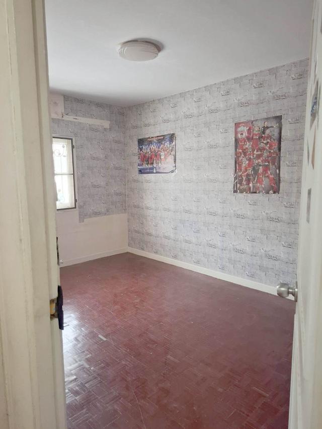 ให้เช่าบ้านเลี้ยงสัตว์ได้ ทาวเฮ้าส์ 2 ชั้น หมู่บ้านพฤกษาบี คลองสาม คลองหลวง ปทุมธานี ใกล้บิ๊กซีคลอง3,ดรีมเวิล์ด,ฟิวเจอร์ ขนาด 18 ตรว. 3นอน 2น้ำ 1 ครัว 12