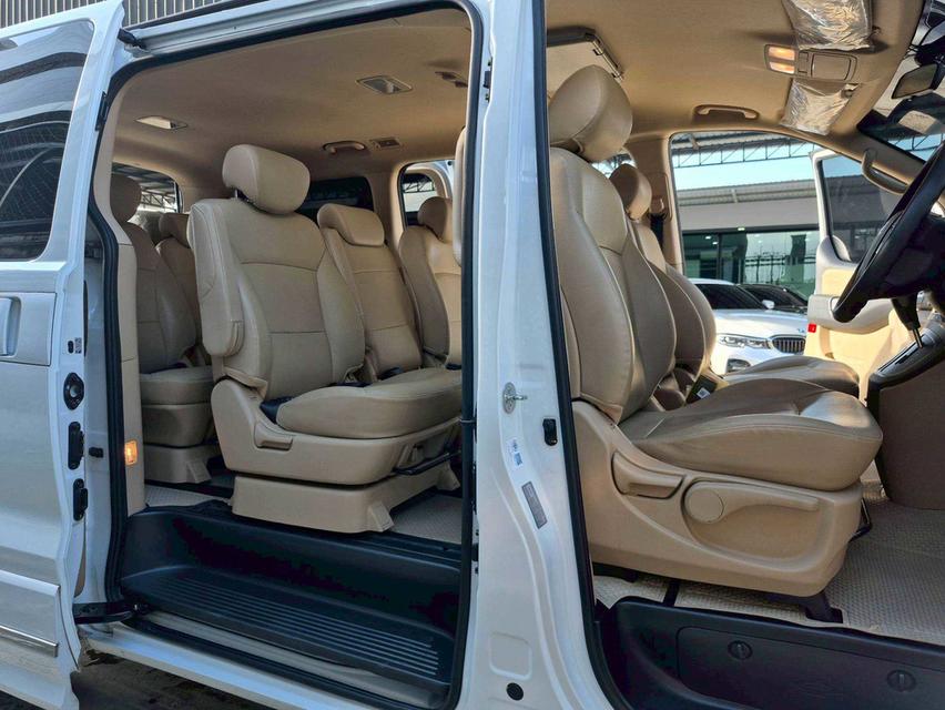 Hyundai H1 2.5Eilte ปี24 12