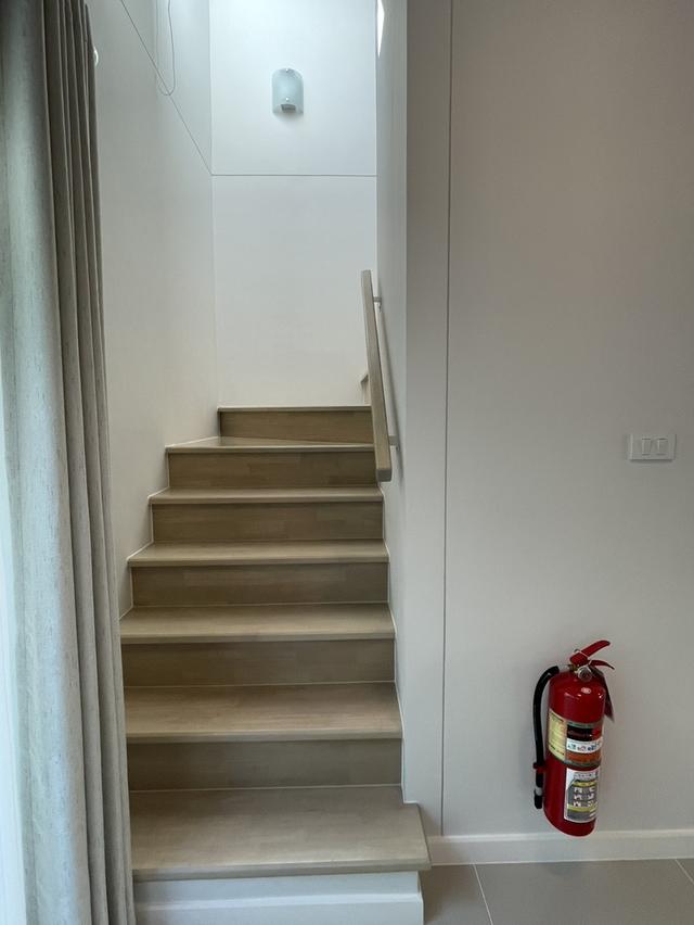 🏡 ทาวน์โฮมสองชั้นในโครงการ ทำเลใกล้ตลาดและเซ็นทรัลเชียงใหม่ #สันทราย ราคาเพียง 22,000 บาท/เดือน✨ 清迈两层联排别墅出租 2 卧室 3 卫生间 – 租金 22,000 泰铢/月 ✨ 16