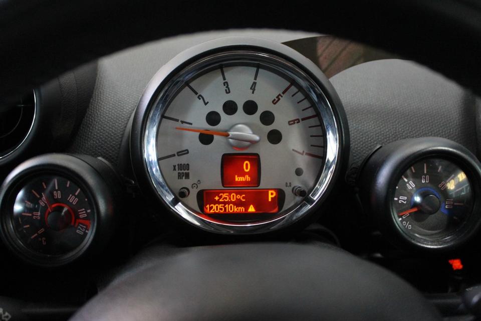 รหัสรถ JRS7315 🚗✨ Mini Countryman SD ปี 2013 – ดีเซล เทอร์โบ แรง ประหยัด สภาพสวยพร้อมใช้! 13