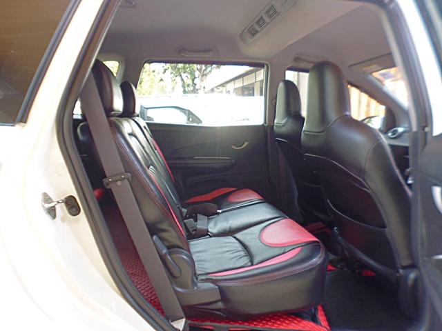 2015 HONDA MOBILIO 1.5RS ออโต้ รุ่นTOPเบาะ 3 ตอน สวยจัด ชุดแต่งรอบคัน ซื้อสดไม่มีVAT ทะเบียนพร้อมโอน เครดิตดีฟรีดาวน์ รูปที่ 8