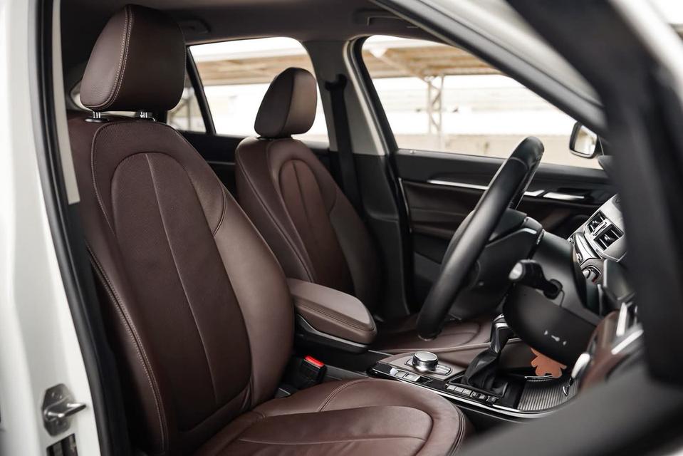 BMW X1 sDrive18i xLine ปี 2016 รูปที่ 9