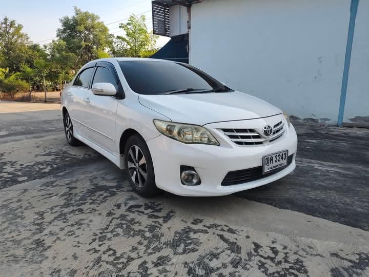 ขายด่วน Toyota Corolla Altis สีขาว 3