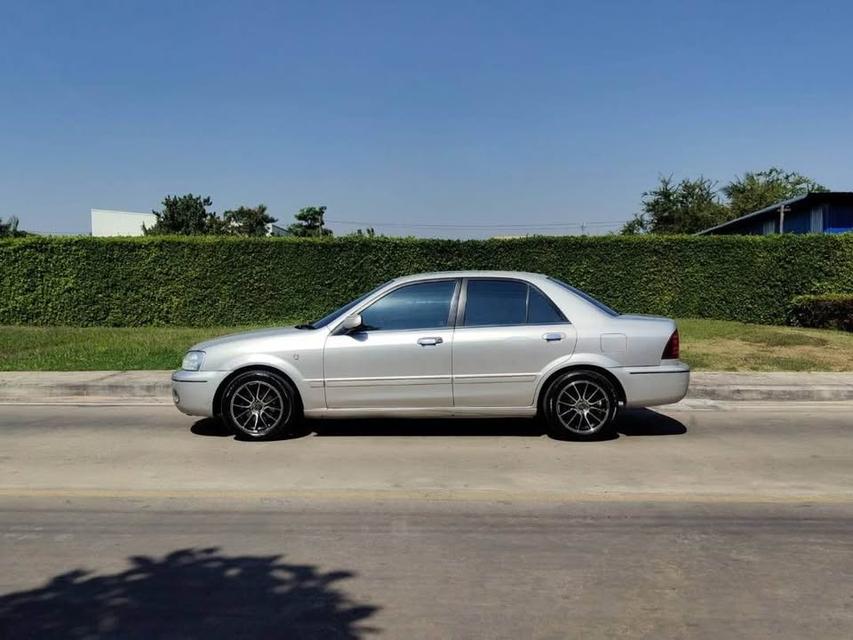 Ford Laser Tiara เกียร์ออโต้ ปี 2002 9