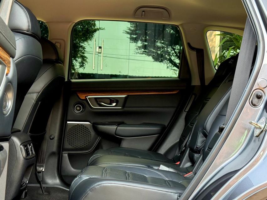 2020 HONDA CRV 2.4 EL 4WD 7 ที่นั่ง รถมือเดียวออกป้ายแดง รถสภาพสมบูรณ์ พร้อมใช้งาน รถวิ่งน้อย ประวัติศูนย์ครบ รถไม่เคยมีอุบัติเหตุครับ รูปที่ 14