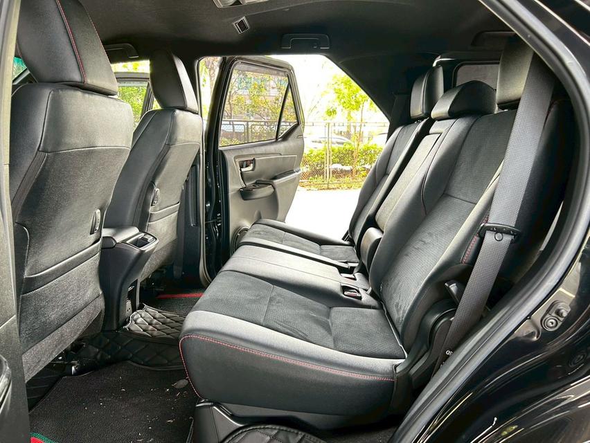 🔥เครดิตดี ฟรีดาวน์ Toyota FORTUNER 2.8 GR SPORT 4WD AT ปี 2021 รูปที่ 19