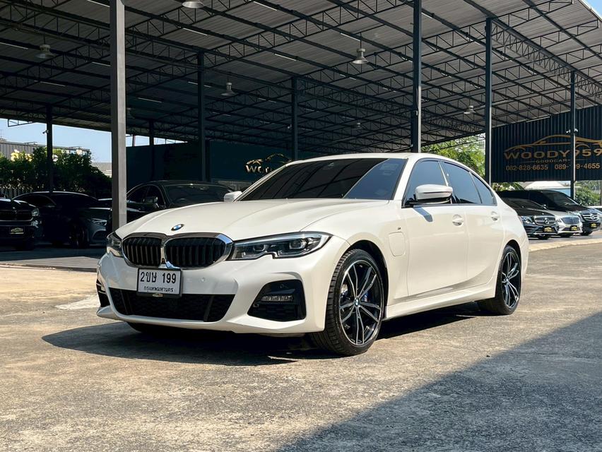 BMW 330e 2.0 M Sport รถปี 2020 จดทะเบียน ปี 2022