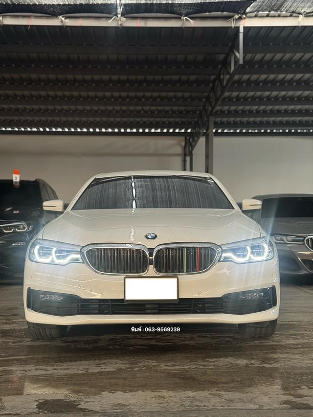 2020 BMW 530e Elite