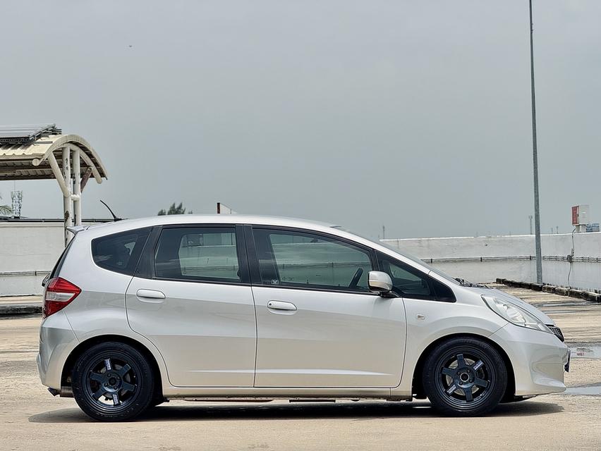 HONDA JAZZ GE 2011 AUTO IVTEC 7