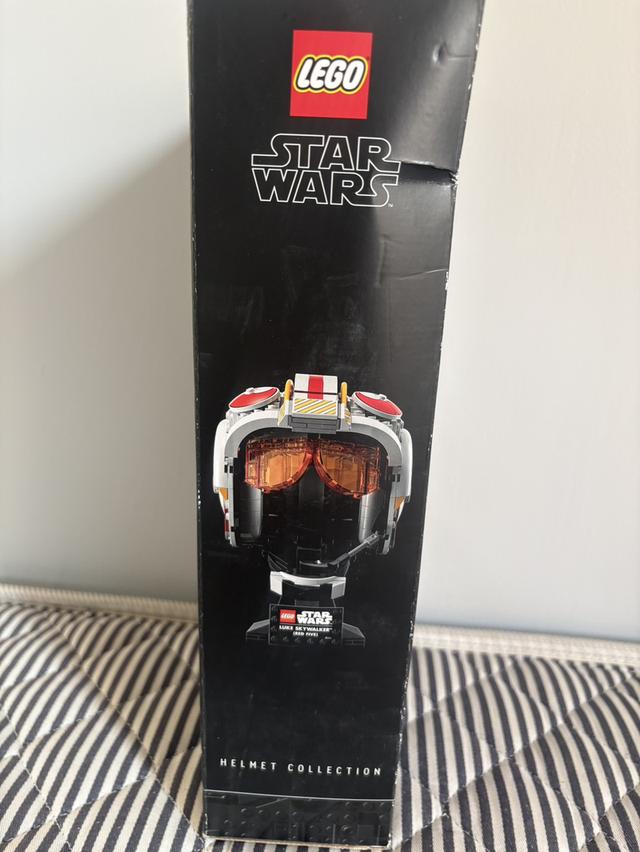 LEGO Star Wars Luke Skywalker (Red Five) Helmet (75327)