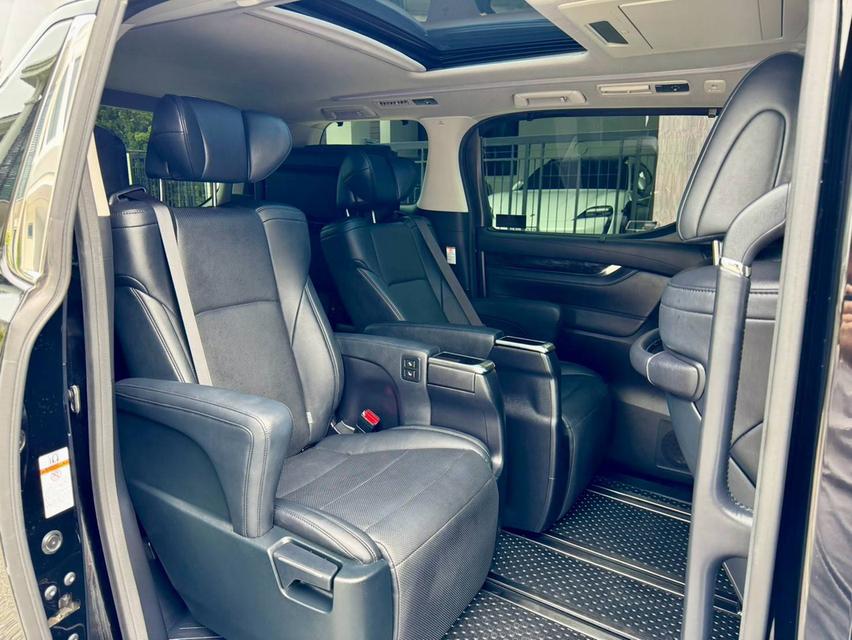 Toyota Alphard 2.5 SC Package Top 2019 มือเดียว ใช้น้อย ดูแลอย่างดี ใหม่มากสวยมากๆ รูปที่ 9