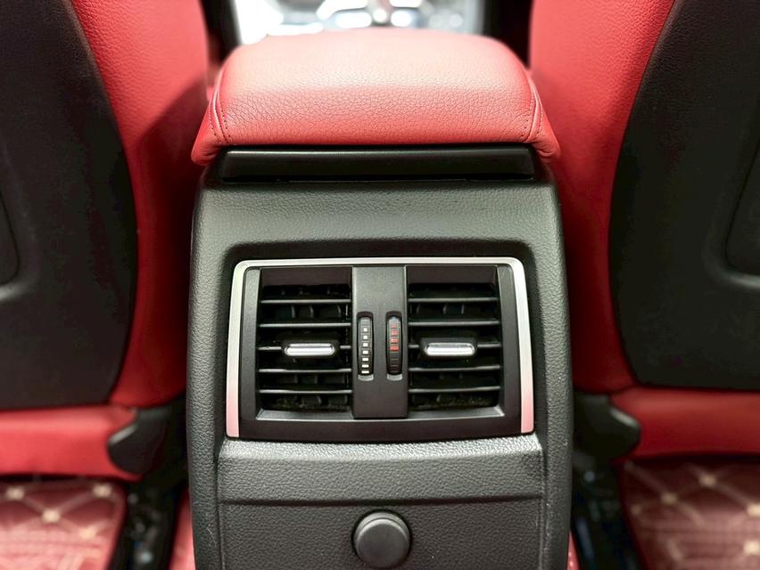 รหัสรถ PJP7676 2017 BMW 330e M-Sport รูปที่ 17