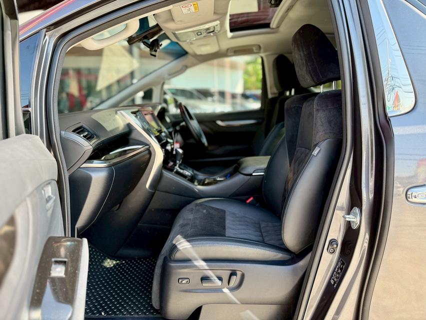 Toyota Vellfire 2.5ZG ปี17 14
