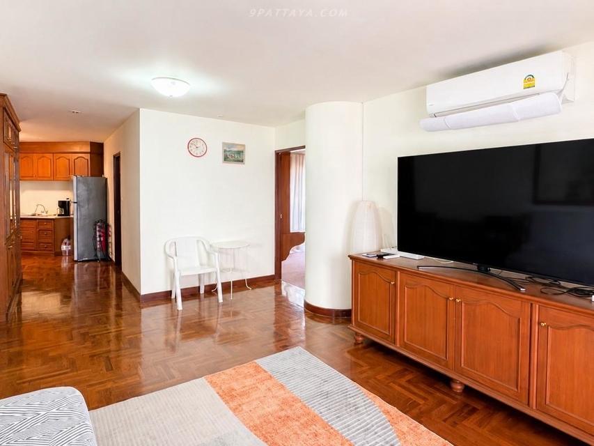 For Sale — Spacious Condo at Sky Beach WongamatSpacious 1-bedroom condo in Sky Beach Condominium, a luxury beachfront high-rise in prestigious Naklua 2