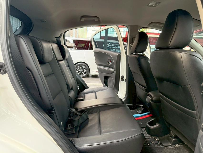HONDA HR-V 1.8 E ปี 2016 12