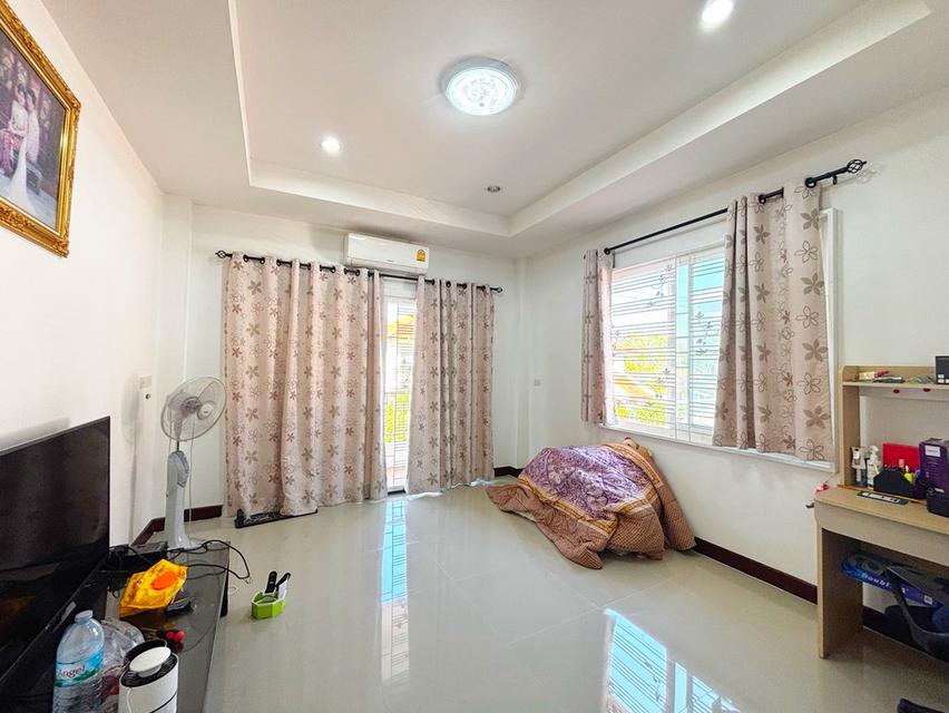 หมู่บ้านภิภาพร 2 ถนนเลียบคลอง 5 ต.คลองห้า อ.คลองหลวง จ. ปทุมธานี 18