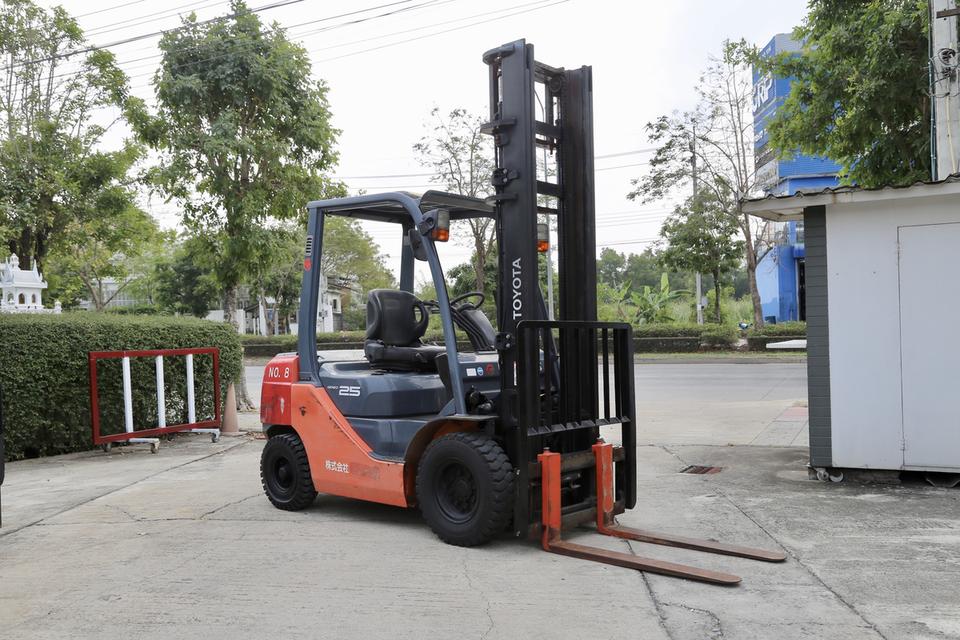 รถโฟล์คลิฟท์ TOYOTA 8FD25