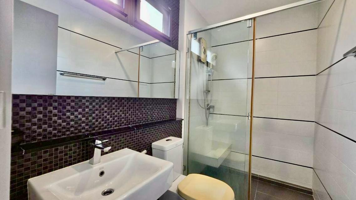 ขาย ทาวน์โฮมหรู เลียบด่วนรามอินทรา Landmark Ekkkamai Ramintra 3 นอน 2 จอด มี skyhall penthouse โปร่งโล่งทะลุ 3 ชั้น เหมาะ ทำ home office 20