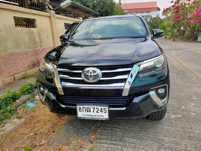 รถยนต์โตโยต้า ฟอร์จูเนอร์ มือเดียวออกป้ายแดง ปี ค.ศ.2018 เครื่อง 2400 CC.
