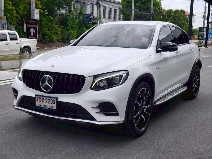 รหัสรถ CBL2299 2022 BENZ GLC 43 COUPE 4MATIC สีขาว