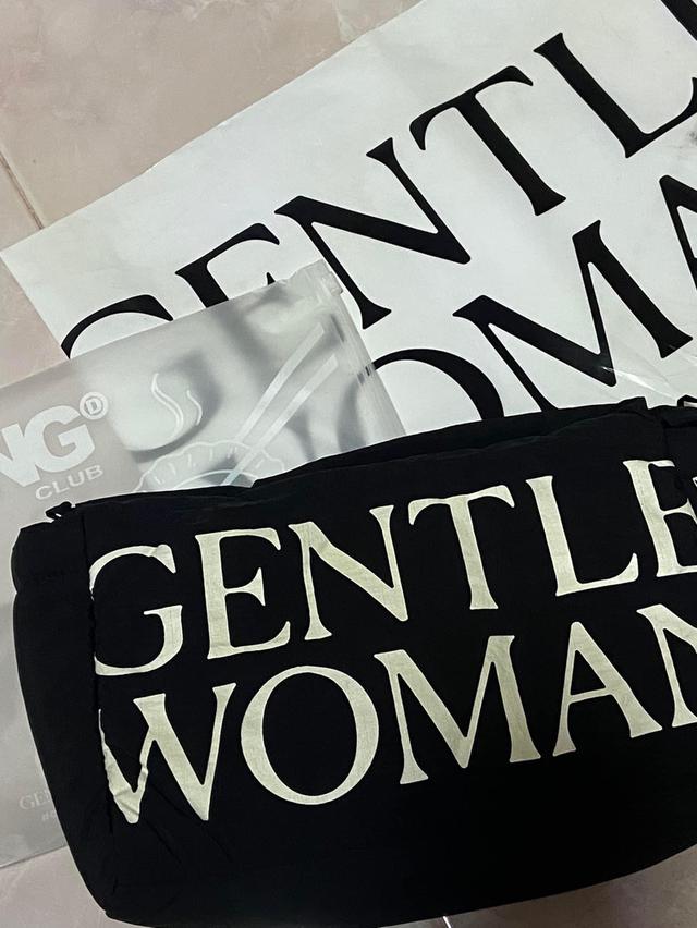 กระเป๋าเกี๊ยว จากแบรนด์ gentlewoman 3