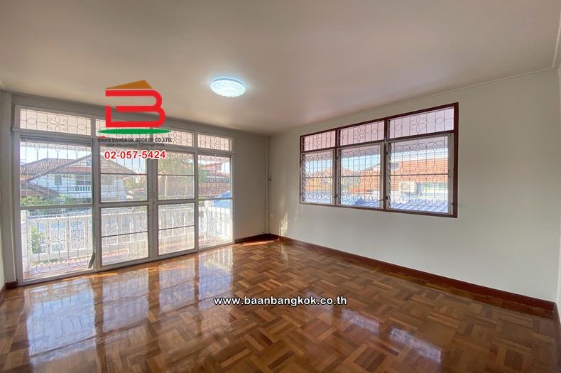 ให้เช่า บ้านเดี่ยว เนื้อที่ 117 ตร.ว. สวนพงษ์เพชร ซอย 2 (ซอยแจ้งวัฒนะ 43) ถนนแจ้งวัฒนะ ตำบลคลองเกลือ อำเภอปากเกร็ด นนทบุรี 12