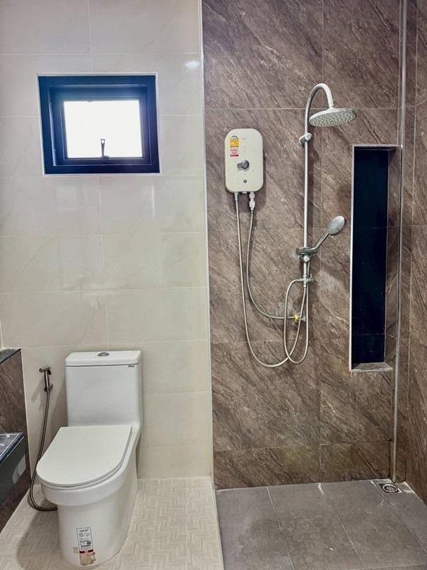 ขายบ้านเดี่ยวชั้นเดียว 50 ตร.วา ไร่กล้วย ศรีราชา พร้อมอยู่ ทำเลน่าอยู่ เหมาะทั้งอยู่อาศัยและลงทุน Tel 06-28926536 18