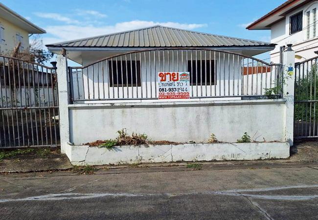 ขายบ้านเดี่ยว หมู่บ้านปาริชาติ คลอง 4 ถนนเลียบคลองสี่ อำเภอคลองหลวง ปทุมธานี 3