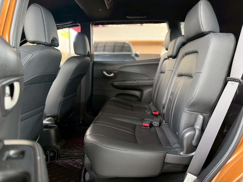 ปี 2018 HONDA BRV, 1.5 SV โฉม ปี16-22 สีน้ำตาล Premium Amber Metallic (เฉพาะรุ่น 7 ที่นั่ง) เครื่องยนต์ 14