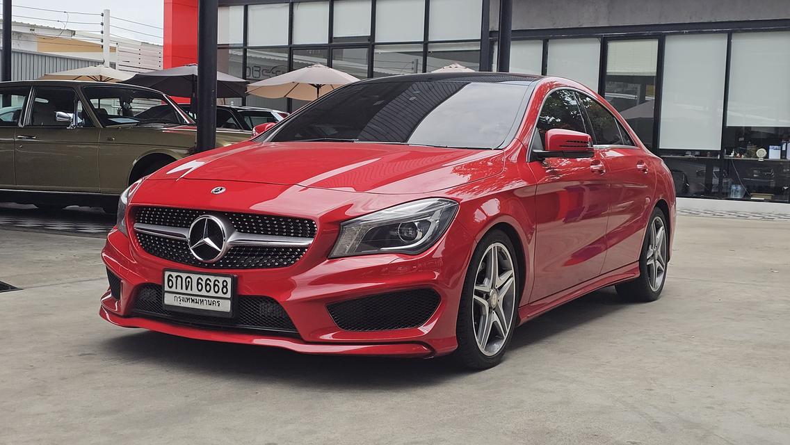 ขายรถ Benz CLA250 2.0 W117 AMG Dynamic Sedan ปี 2017 สีแดง เกียร์ออโต้