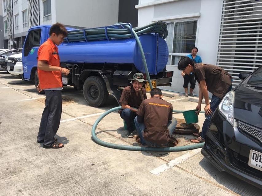 รถดูดส้วมปทุมธานี 0877945954 รถดูดส้วม