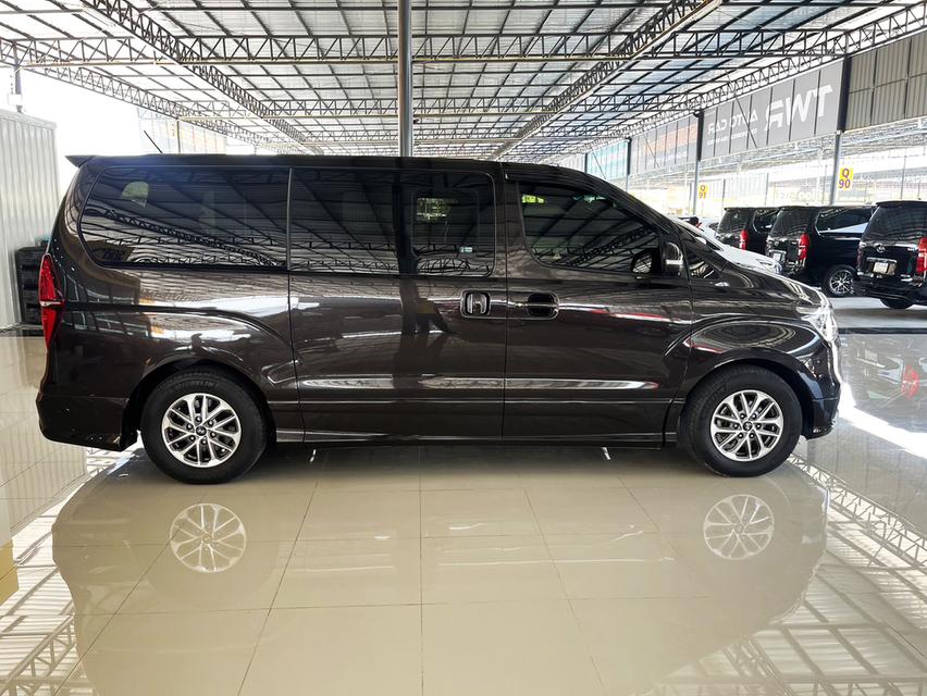 Hyundai H-1 2.5 Deluxe (ปี 2019) Wagon AT รถสวย สภาพดี ราคาถูก ไมล์น้อย  3