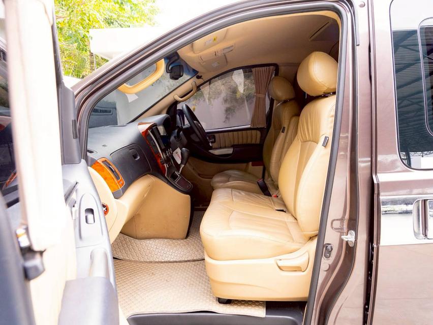 ประกันเครื่องเกียร์3ปี 30,000 km. ♨️Hyundai H1 2.5 Starex VIP ปีจด 2015 13